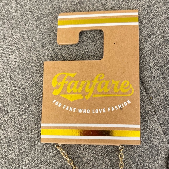 Long red tassel necklace on gold chain by FANFARE - Picture 3 of 4